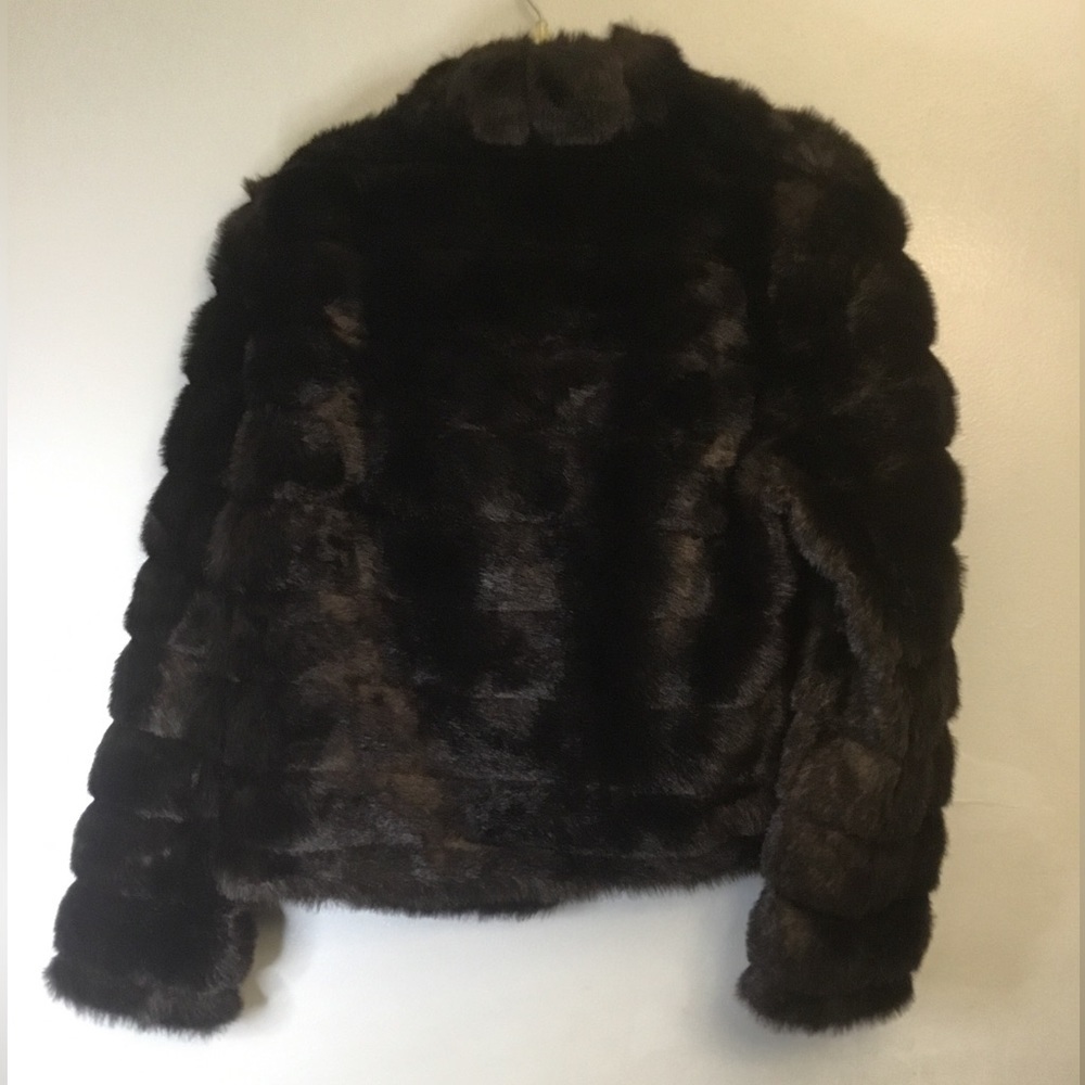 Dark Brown Nine West faux fur coat size Lg - Picture 7 of 9